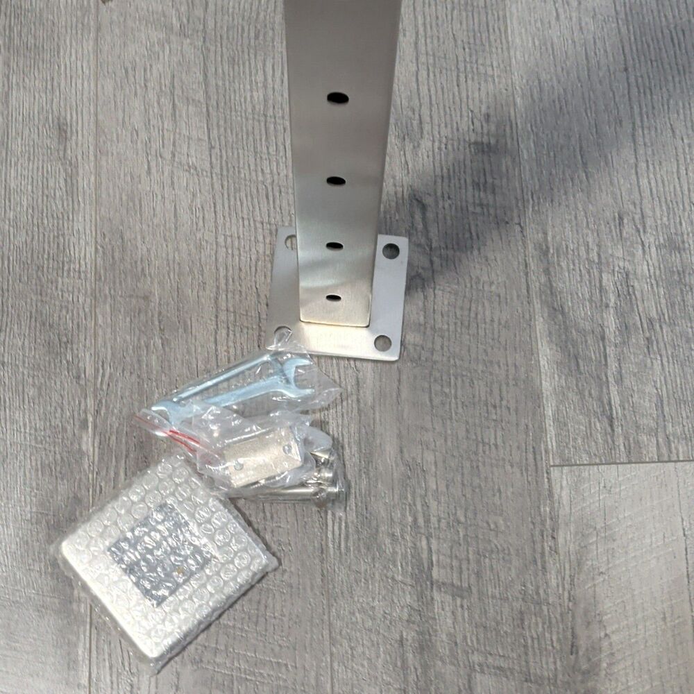 VEVOR Level Drilled Cable Railing Post10 Holes 36x1x2 Steel Deck 1 Pack